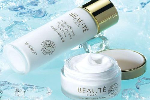 甄選適配美妝 從膚質到需求，精準挑選適合自己的化妝品